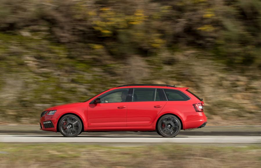  Skoda Octavia RS 245 Combi 2017 года  (WW) (фото 4 из 38)